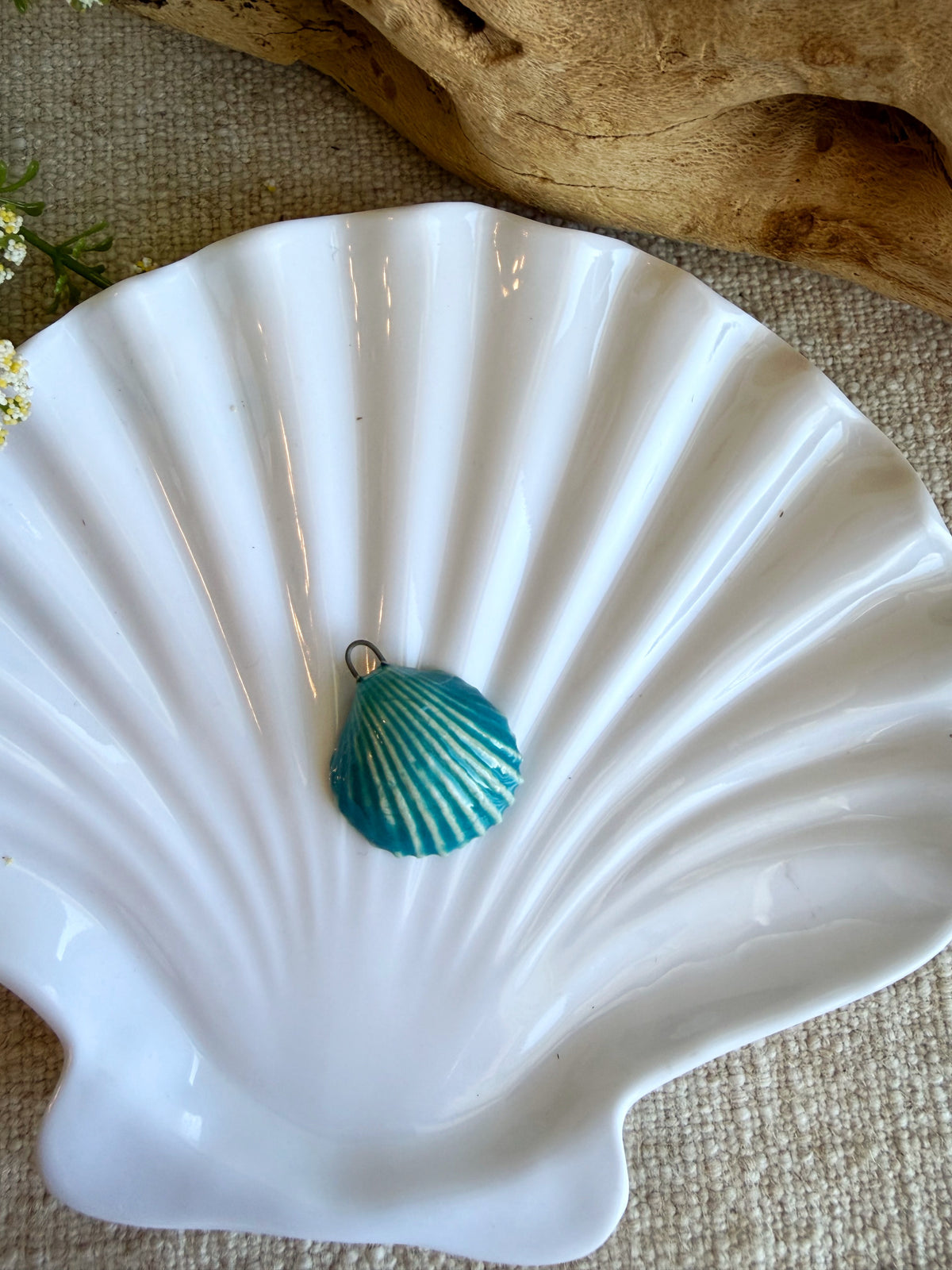 She Sells Seashells Charms